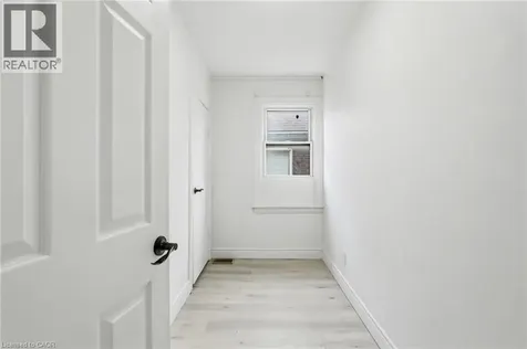 73 Gertrude Street Hamilton ON L8L 4B7