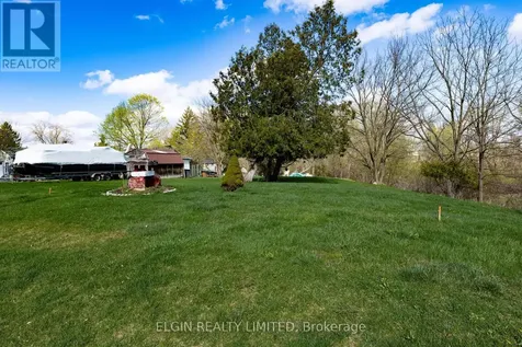 36 Third Avenue St. Thomas ON N5R 4K1