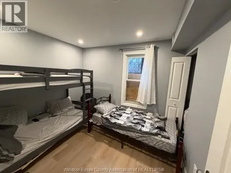 25 Giles Boulevard Windsor ON N9A 4B6