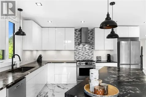1836 Yorkshire Drive Val Caron ON P3N 1R9
