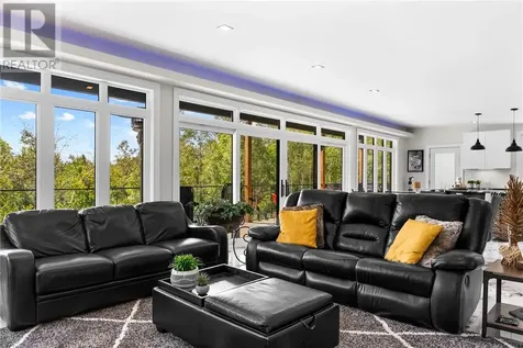 1836 Yorkshire Drive Val Caron ON P3N 1R9