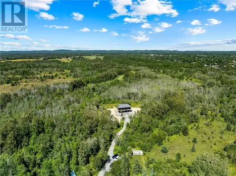 1836 Yorkshire Drive Val Caron ON P3N 1R9