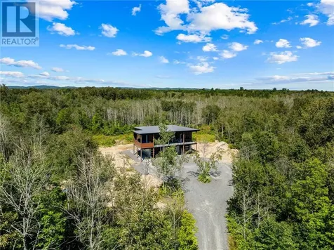 1836 Yorkshire Drive Val Caron ON P3N 1R9