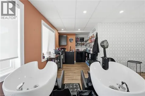 19 King Street West Stoney Creek ON L8G 1H1