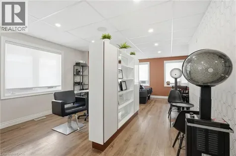 19 King Street West Stoney Creek ON L8G 1H1
