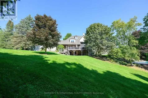 2376 8 Sideroad Burlington ON L7P 0E6
