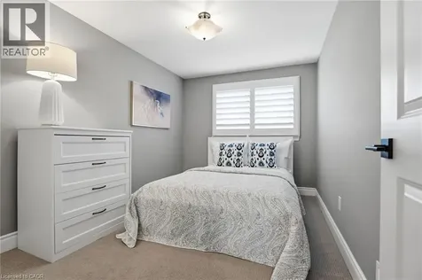 663 Mullin Way Burlington ON L7L 4J6