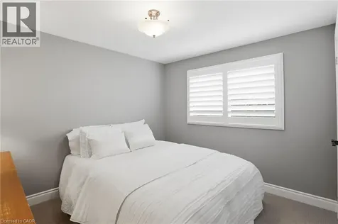 663 Mullin Way Burlington ON L7L 4J6