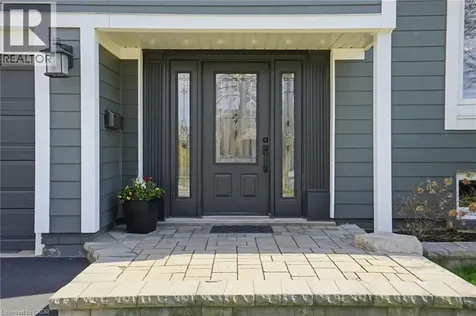 663 Mullin Way Burlington ON L7L 4J6