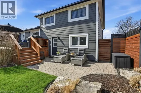 663 Mullin Way Burlington ON L7L 4J6