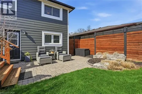 663 Mullin Way Burlington ON L7L 4J6
