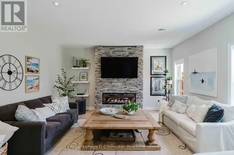 221 Grenville Street South Saugeen Shores ON N0H 2L0