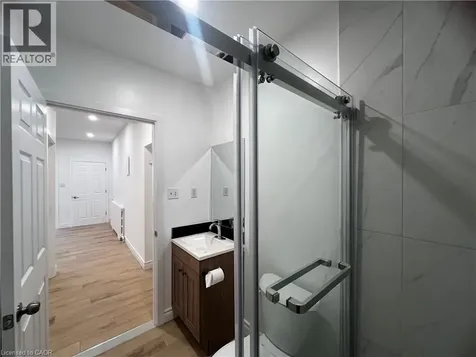 804 St Clair Avenue West Toronto ON M6C 1B6