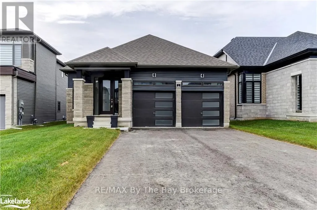 3 Rosanne Circle Wasaga Beach ON L9Z 0N4