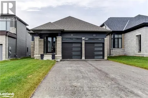 3 Rosanne Circle Wasaga Beach ON L9Z 0N4