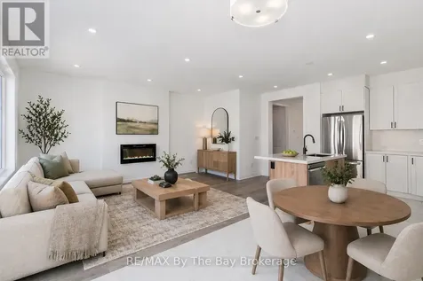 3 Rosanne Circle Wasaga Beach ON L9Z 0N4