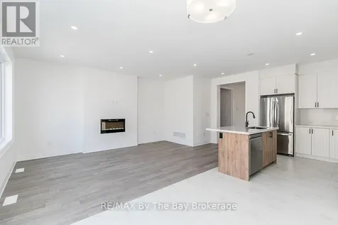 3 Rosanne Circle Wasaga Beach ON L9Z 0N4