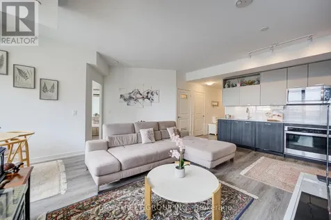 120 Eagle Rock Way Vaughan ON L6A 5C2