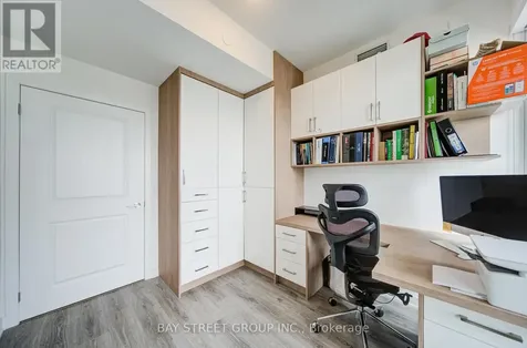 120 Eagle Rock Way Vaughan ON L6A 5C2