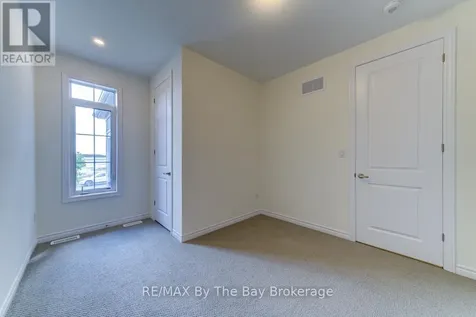 15 Sun Valley Avenue Wasaga Beach ON L9Z 0N6