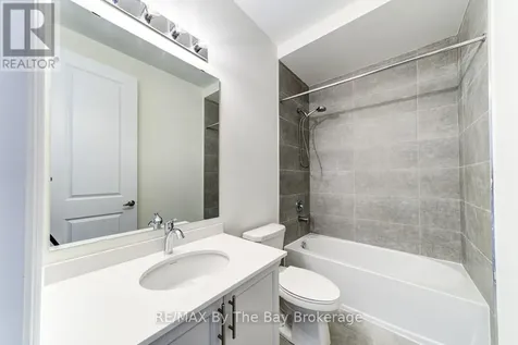 15 Sun Valley Avenue Wasaga Beach ON L9Z 0N6