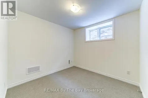15 Sun Valley Avenue Wasaga Beach ON L9Z 0N6