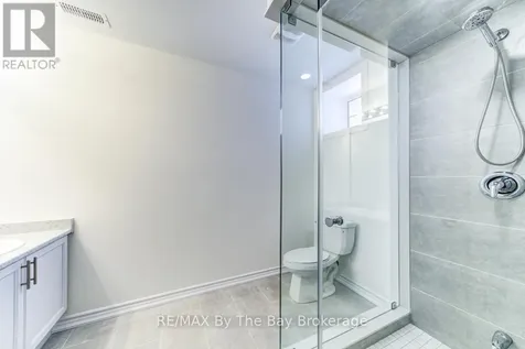 15 Sun Valley Avenue Wasaga Beach ON L9Z 0N6