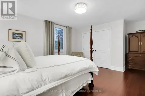 24 Morris Street Ottawa ON K1S 4A7