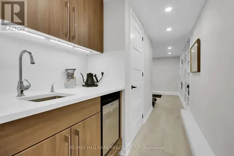 24 Morris Street Ottawa ON K1S 4A7