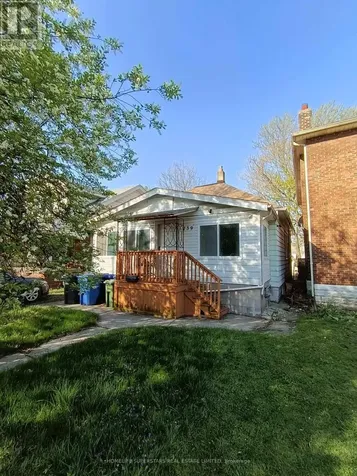 739 Campbell Avenue Windsor ON N9B 2H6