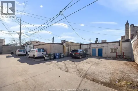 914 Erie Street East Windsor ON N9A 3Y8