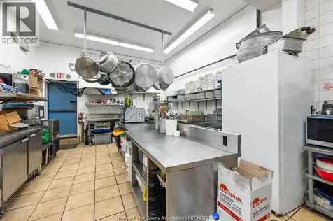 914 Erie Street East Windsor ON N9A 3Y8
