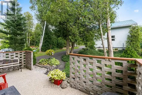 183 Lakeshore Road Georgian Bluffs ON N0H 2T0