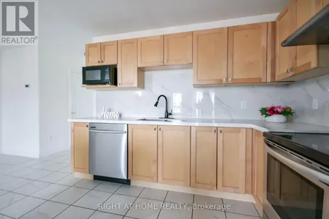 18 Foley Crescent Collingwood ON L9Y 3B7