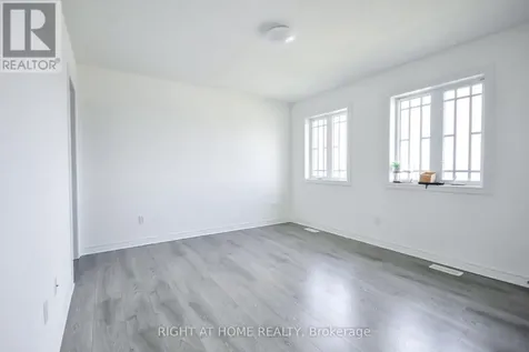 18 Foley Crescent Collingwood ON L9Y 3B7