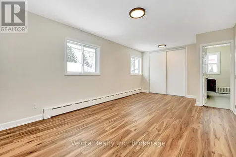 301 Zephyr Avenue Ottawa ON K2B 5Z7