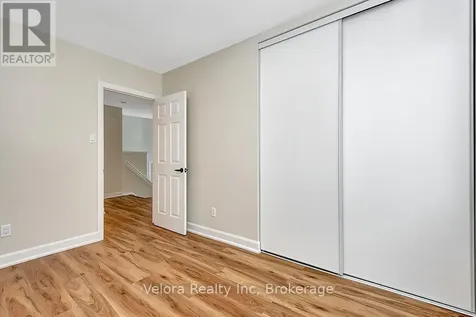 301 Zephyr Avenue Ottawa ON K2B 5Z7