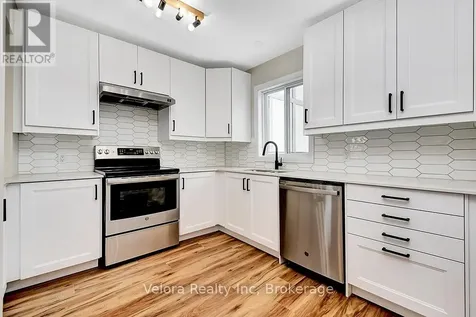 301 Zephyr Avenue Ottawa ON K2B 5Z7