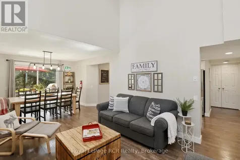 110 Fairway Court Blue Mountains ON L9Y 0P8