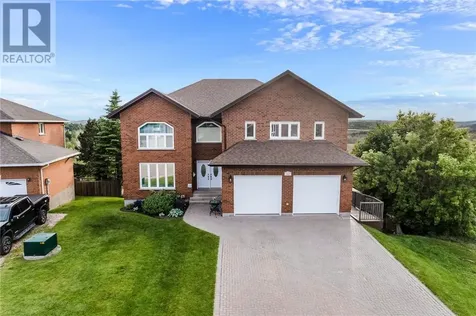 147 Forestdale Drive Sudbury ON P3A 5X3