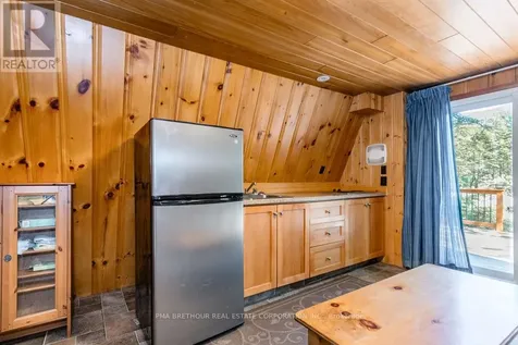 56 Birch Trail Wasaga Beach ON L9Z 2S1
