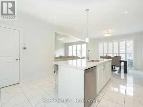14 Longworth Avenue Richmond Hill ON L4E 1J1