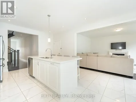 14 Longworth Avenue Richmond Hill ON L4E 1J1