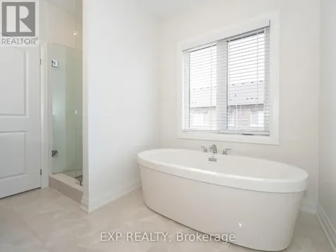 14 Longworth Avenue Richmond Hill ON L4E 1J1