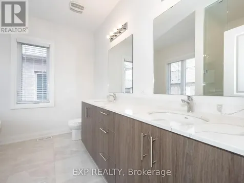 14 Longworth Avenue Richmond Hill ON L4E 1J1