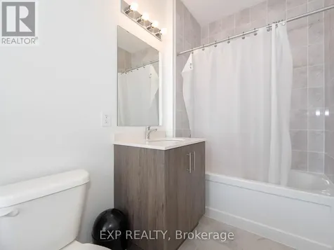 14 Longworth Avenue Richmond Hill ON L4E 1J1