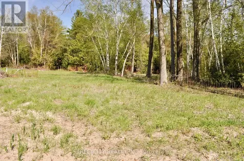 Part 3 W. Ipperwash Road Lambton Shores ON N0N 1J3