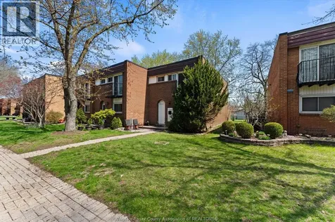 1858 Eastgate Estates Windsor ON N8T 2T2