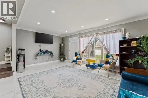 1858 Eastgate Estates Windsor ON N8T 2T2