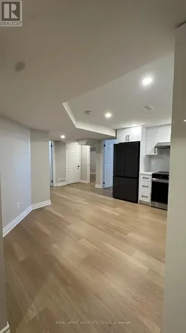 1108 Skyridge Boulevard Pickering ON L1X 0M8